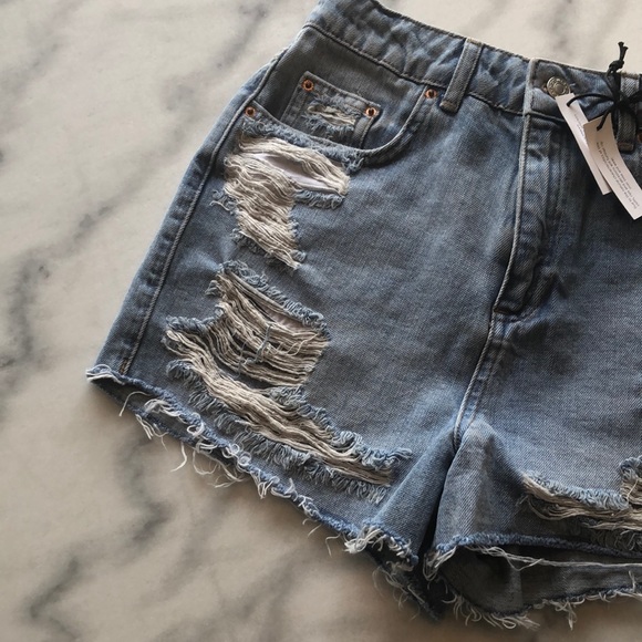 NEW Topshop jean shorts with rips - Picture 7 of 7